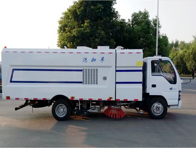 慶鈴五十鈴洗掃車(chē)