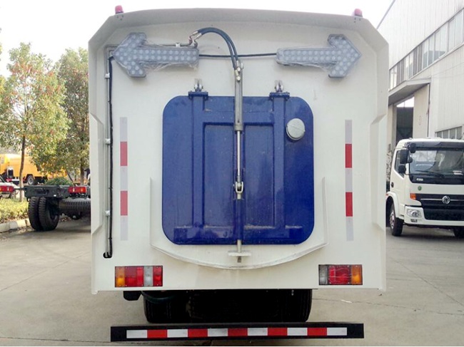 慶鈴五十鈴洗掃車(chē)