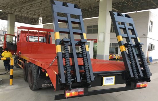 【國(guó)五】東風(fēng)特商后八輪平板 【國(guó)五】東風(fēng)特商后八輪平板