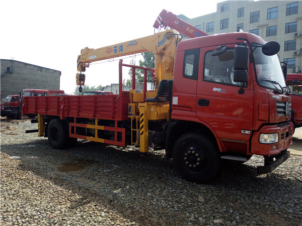 東風(fēng)單橋石煤8噸隨車吊 東風(fēng)單橋石煤8噸隨車吊
