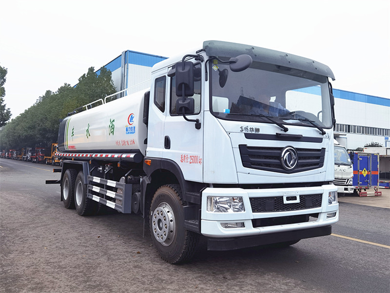 東風T5后八輪灑水車