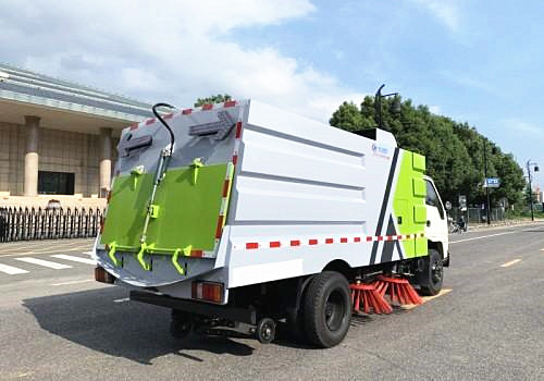 江鈴順達(dá)6方掃路車