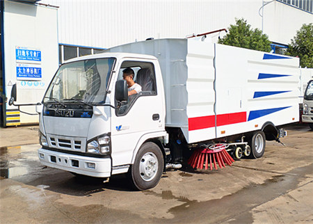 慶鈴五十鈴洗掃車(chē)