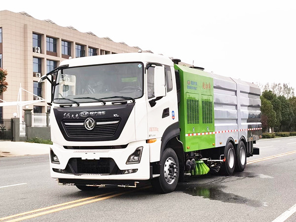 東風(fēng)天龍后雙橋22方洗掃車(chē)