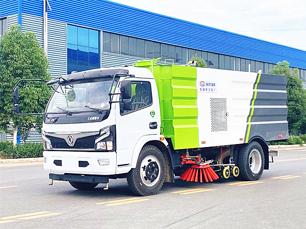 東風(fēng)福瑞卡8方洗掃車(chē)