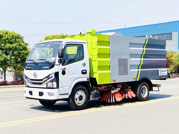 東風(fēng)多利卡6方掃路車