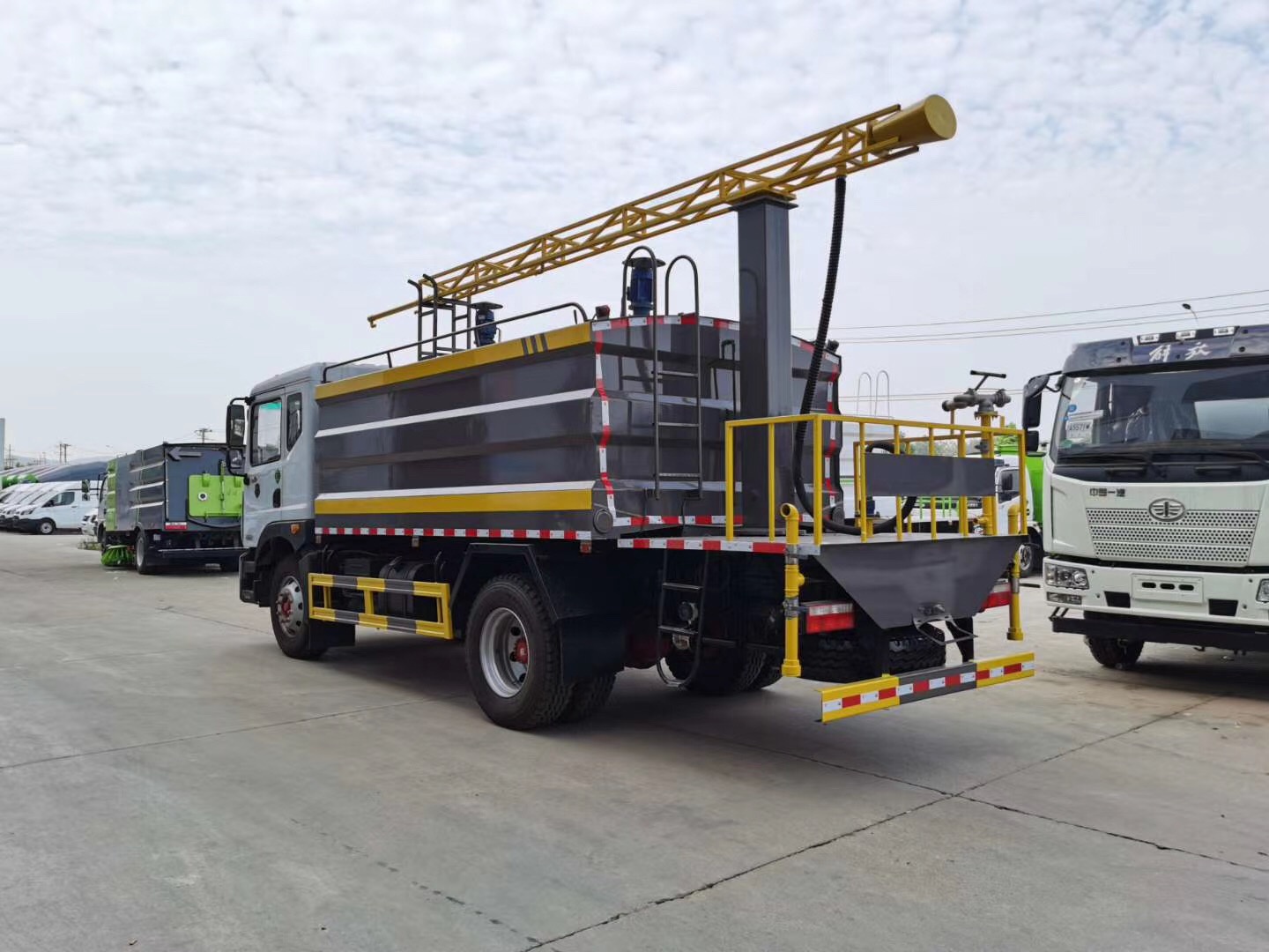 東風(fēng)D9鐵路抑塵車(chē) 東風(fēng)D9鐵路抑塵車(chē)