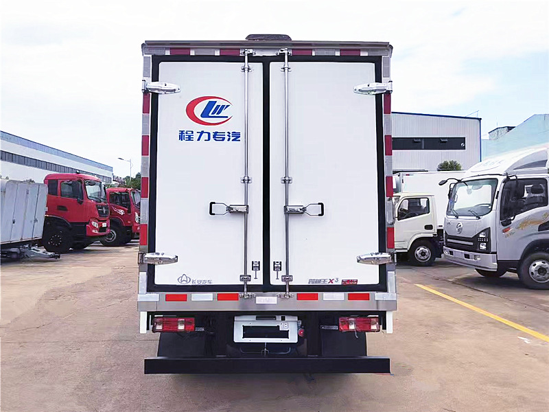 長(zhǎng)安跨越X3后雙輪冷藏車(chē) 長(zhǎng)安跨越X3后雙輪冷藏車(chē)