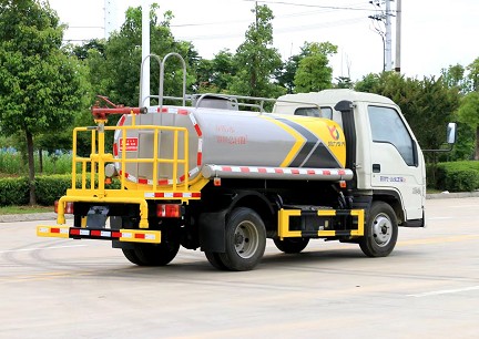 國六福田時代小卡之星藍牌2.7噸灑水車
