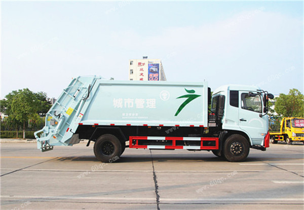 東風(fēng)天錦壓縮式垃圾車