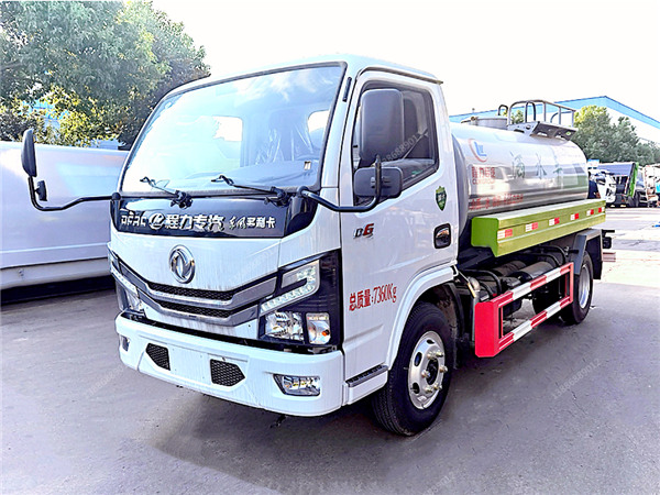 為什么灑水車從來不換歌？程力灑水車不是不換是不能換？